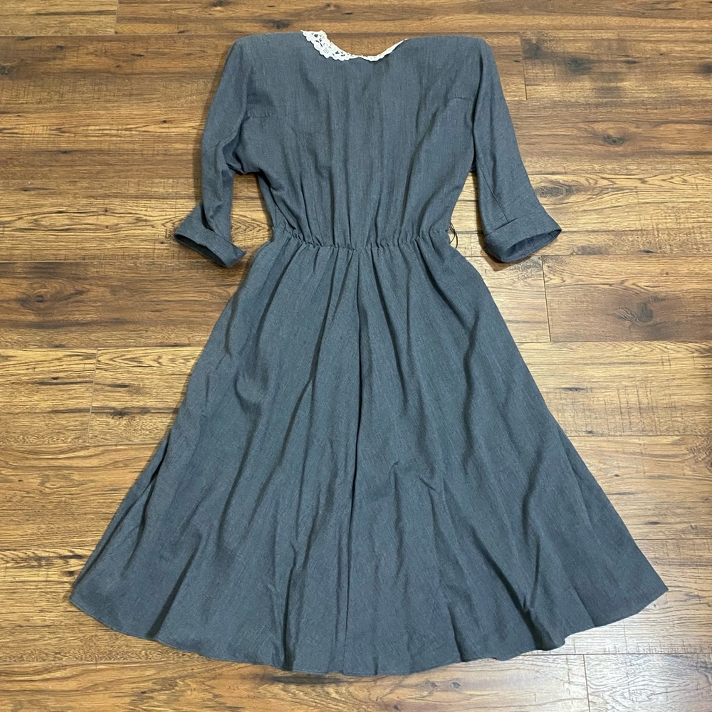 Retro vintage midi dress with belt - Picture 7 of 16